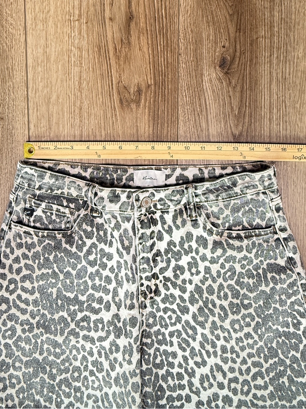 Kancan Xena Horseshoe Cheetah Print Stretch Jean
Size 11/29 - Picture 7 of 12